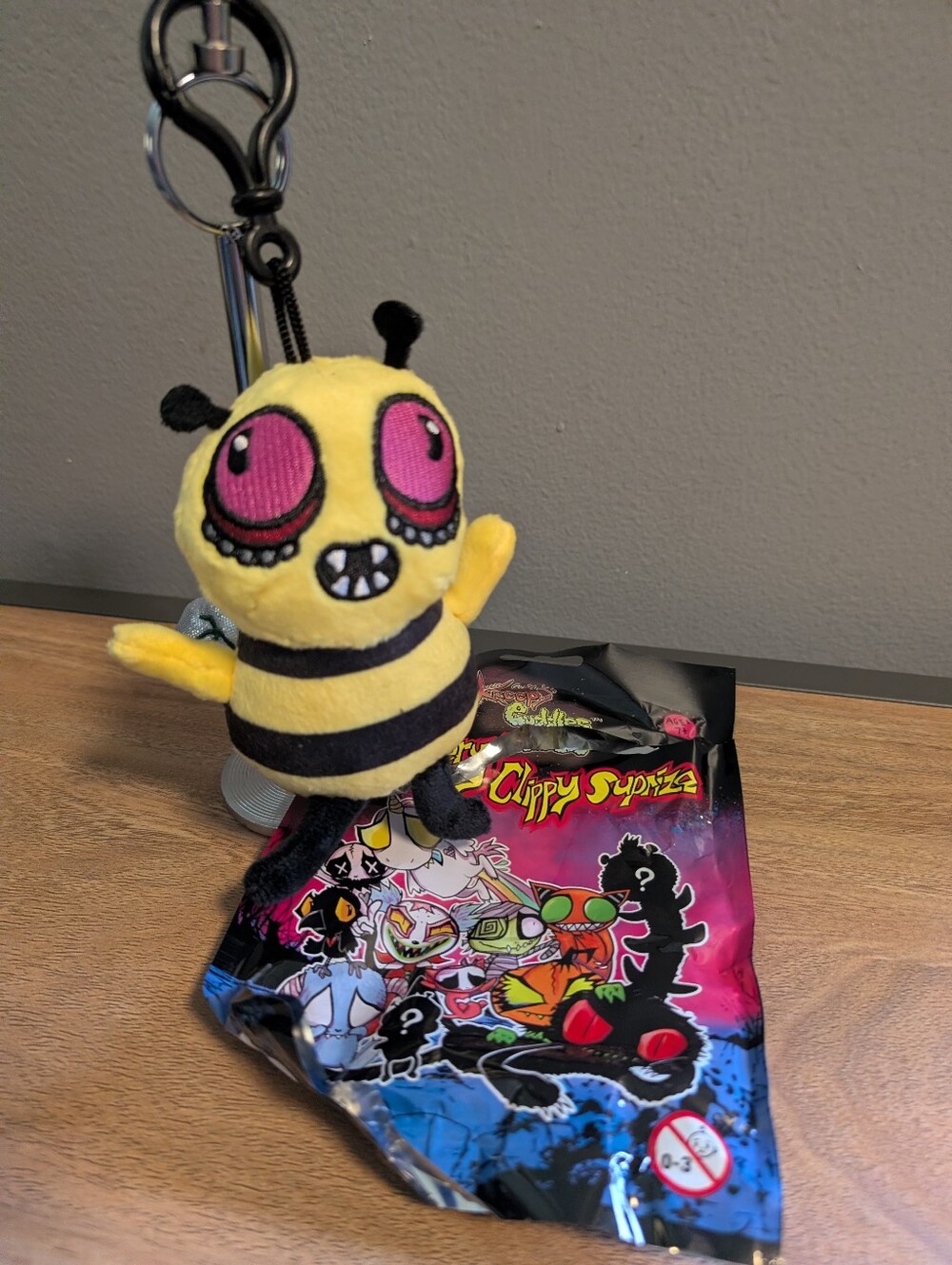 Gus Fink Kreepy Cuddles Zib Zom-Bee Mystery Clippy CHASER Spirit Halloween